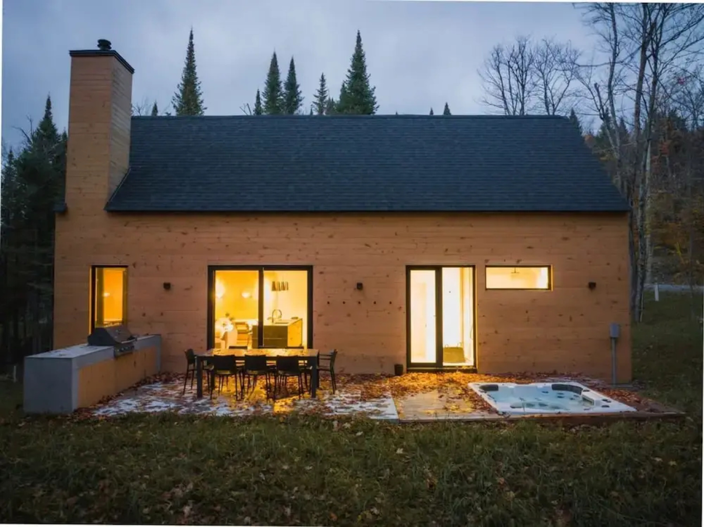 Naro Cabin in Laurentides