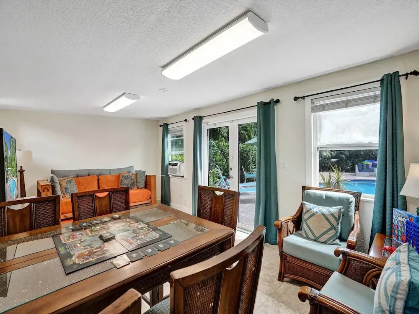 Vidal Manor 4BR Oasis w Pool Cabana- Wilton Dr