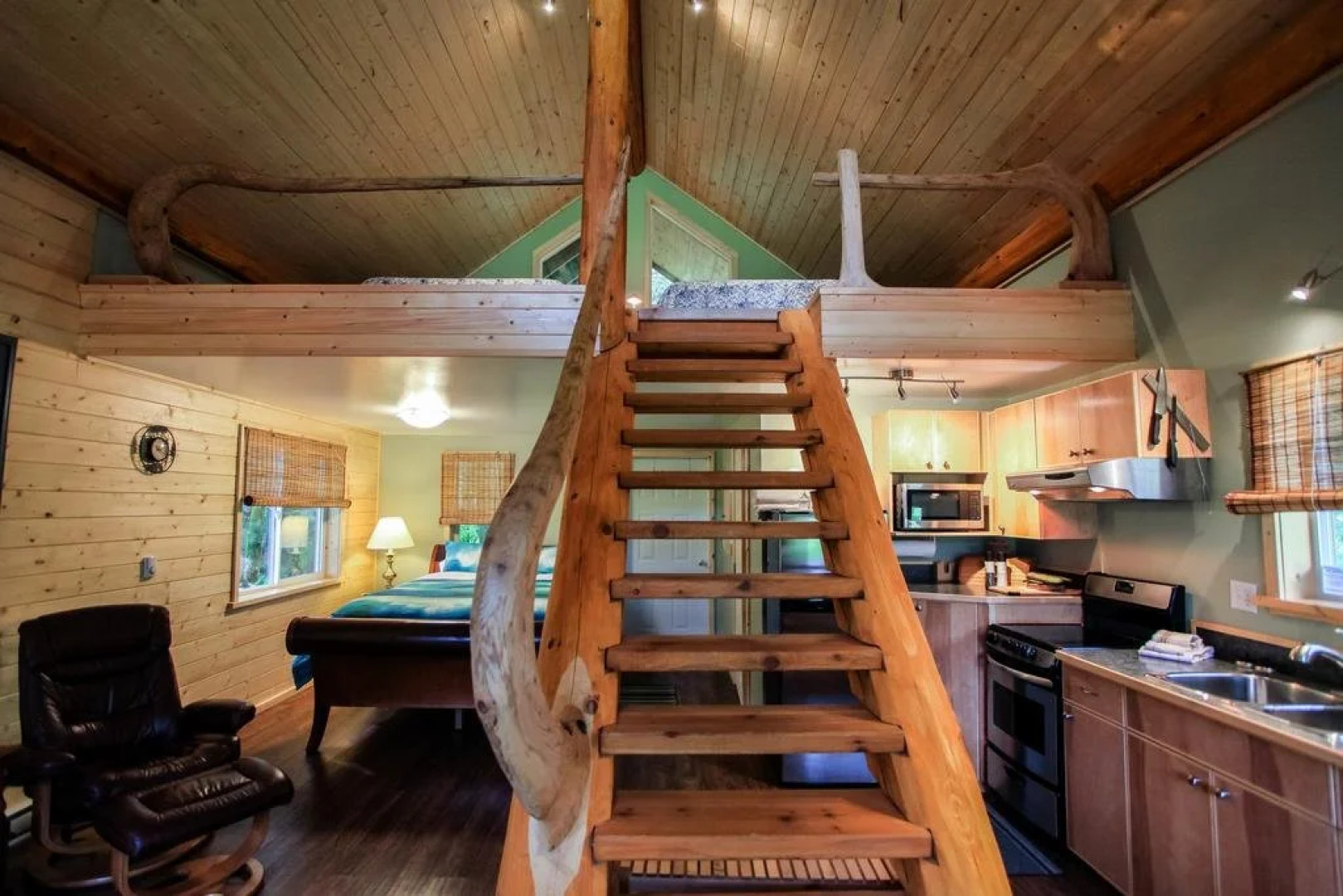 Bella Coola Grizzly Tours Cabins