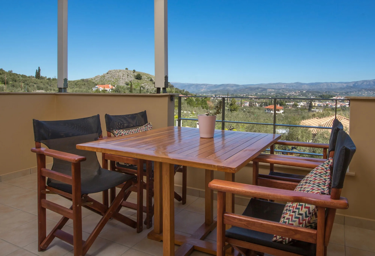 Anthemion Suites & Villas