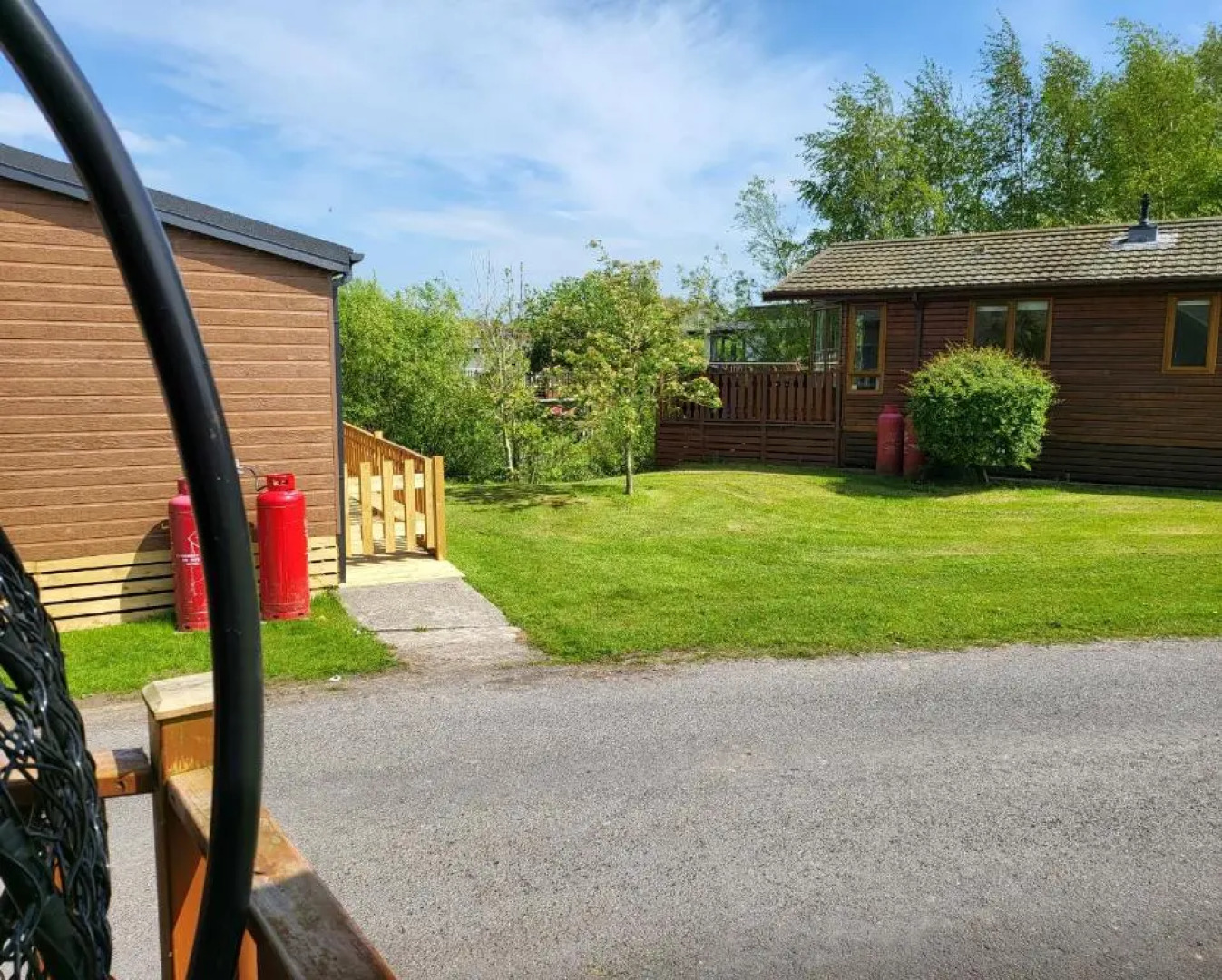 3 Bedroom Partial Lakeview Lodge - Ensuite & Balcony Deck