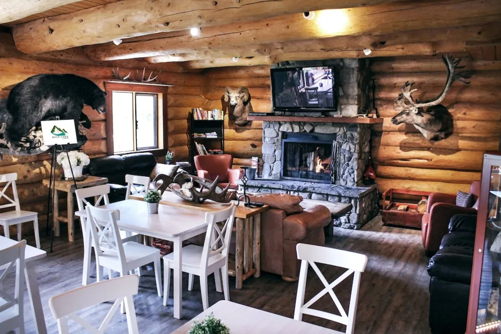 Rock Lake Lodge