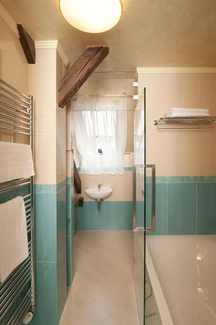 Zvon Design Suites