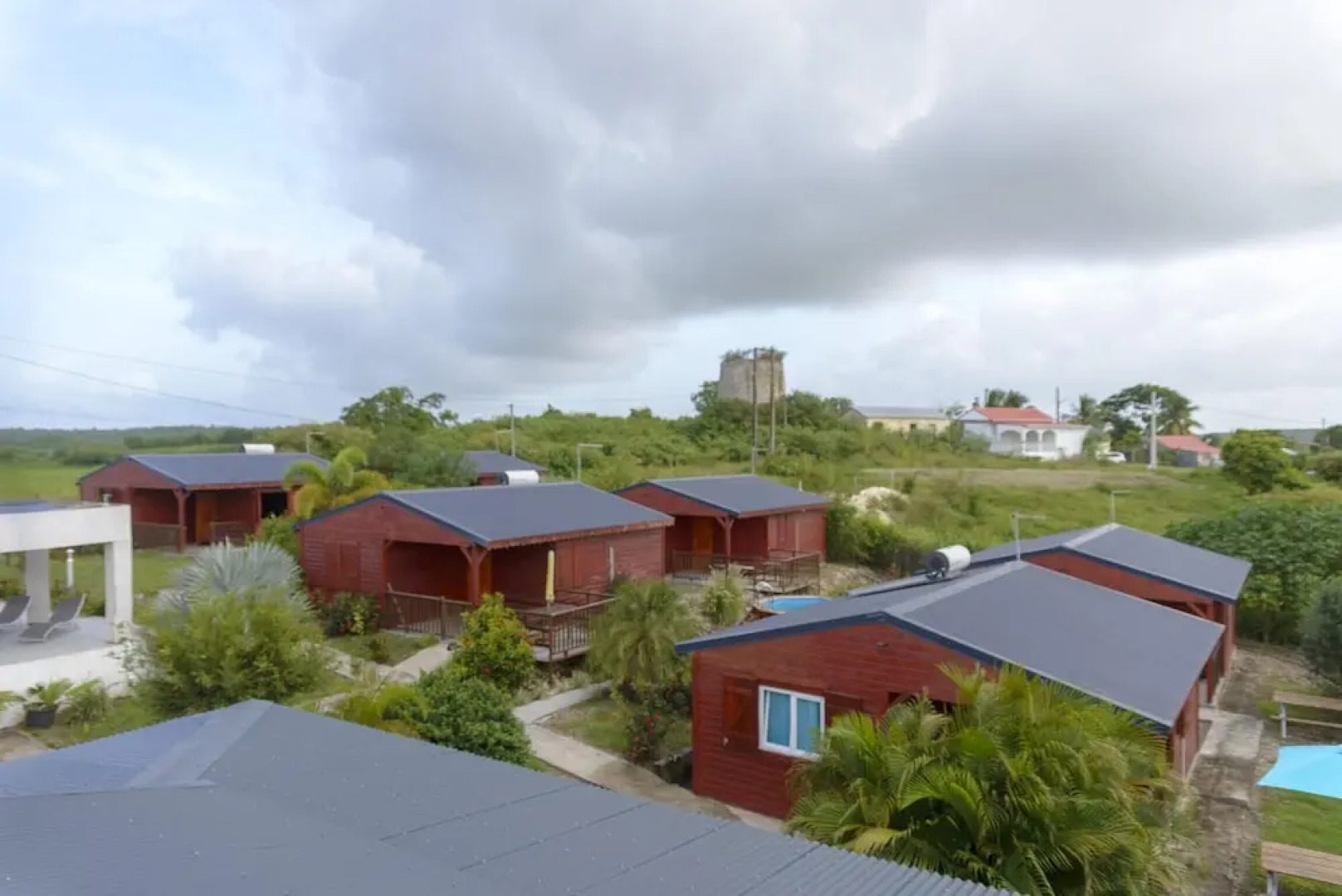 Bungalow With 2 Bedrooms in Port-louis, With Private Pool, Enclosed Garden and Wifi