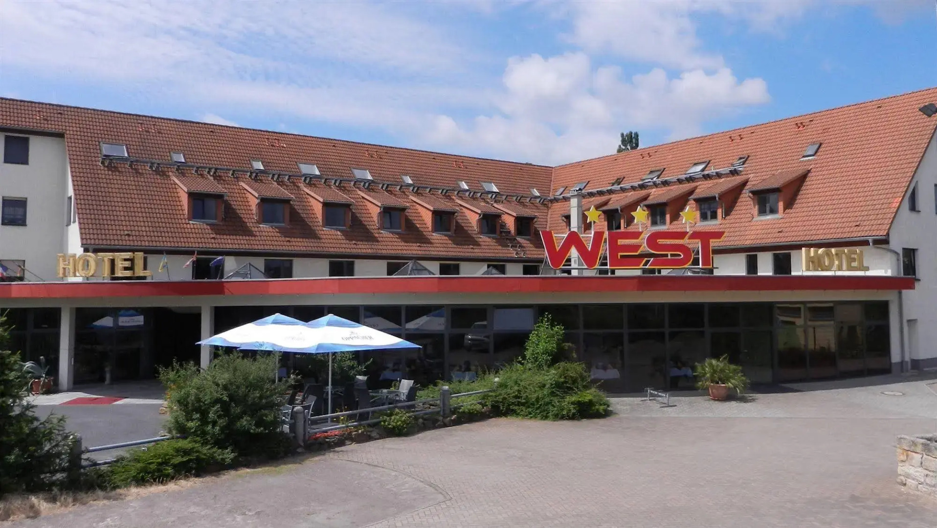 West Hotel an der Sächsischen Weinstrasse