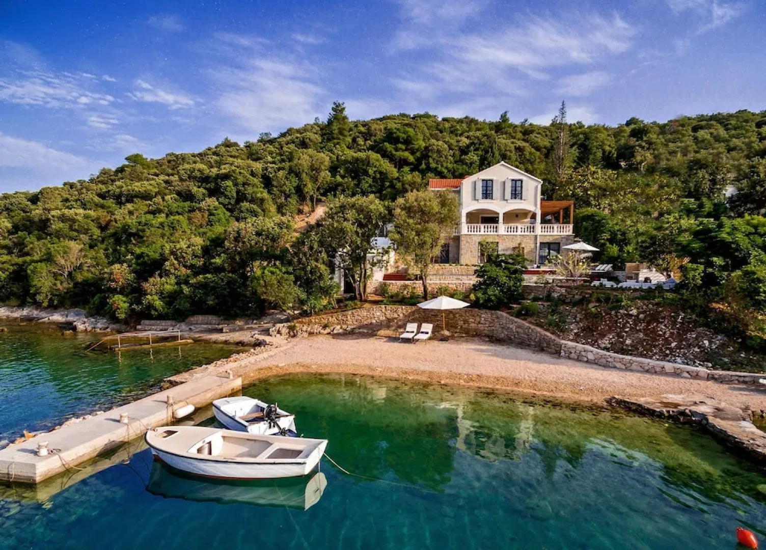 Beachfront Villa Feodora Grande