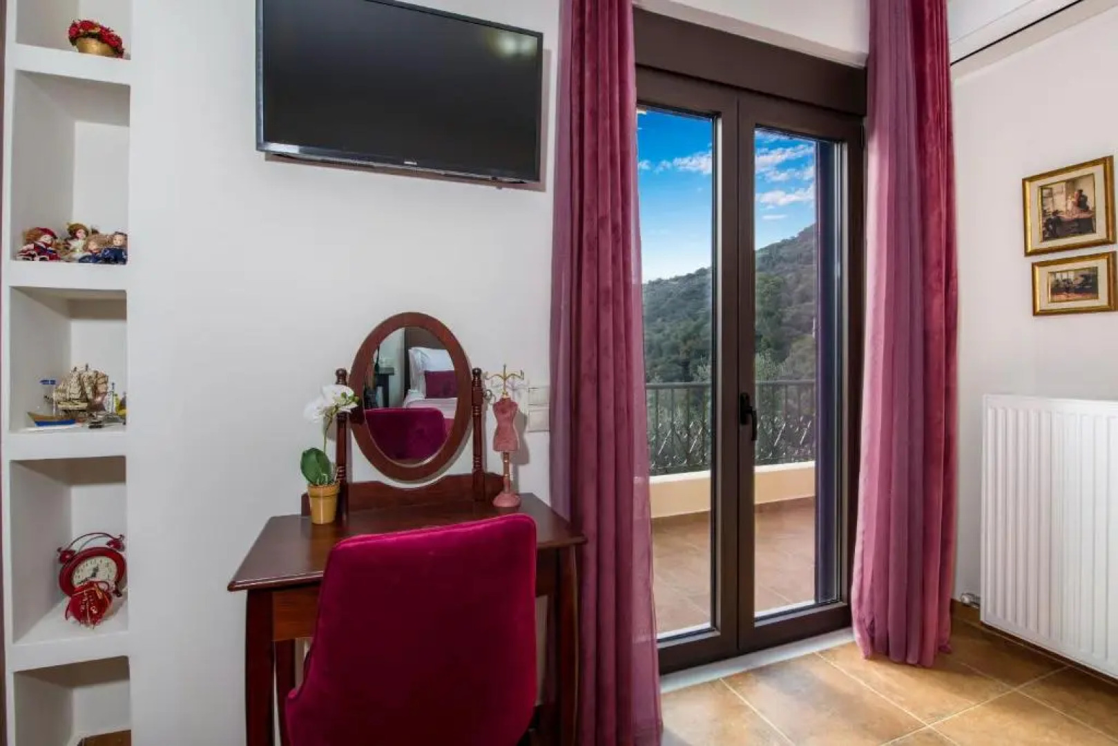 Serenity River Villa