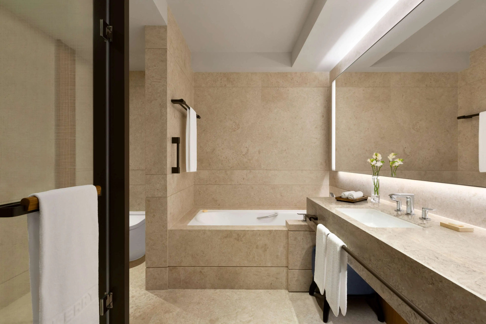 Kerry Hotel Hong Kong by Shangri-la