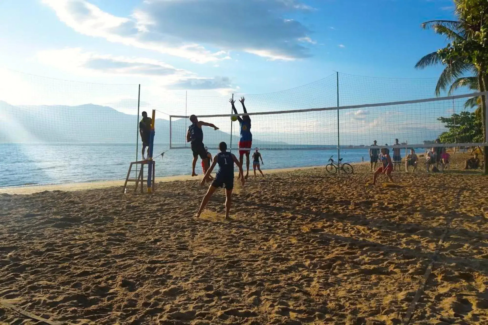 VELINN Pousada Praia do Perequê