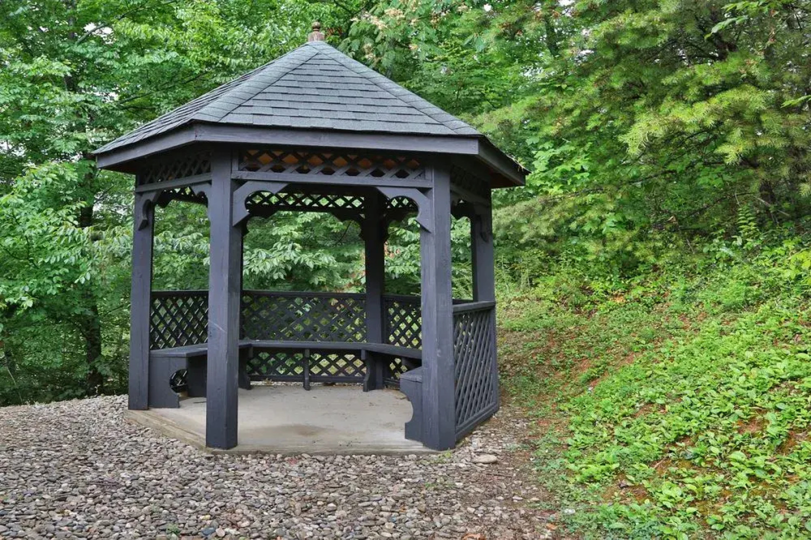 Walnut Grove 2 3 Br cabin by RedAwning