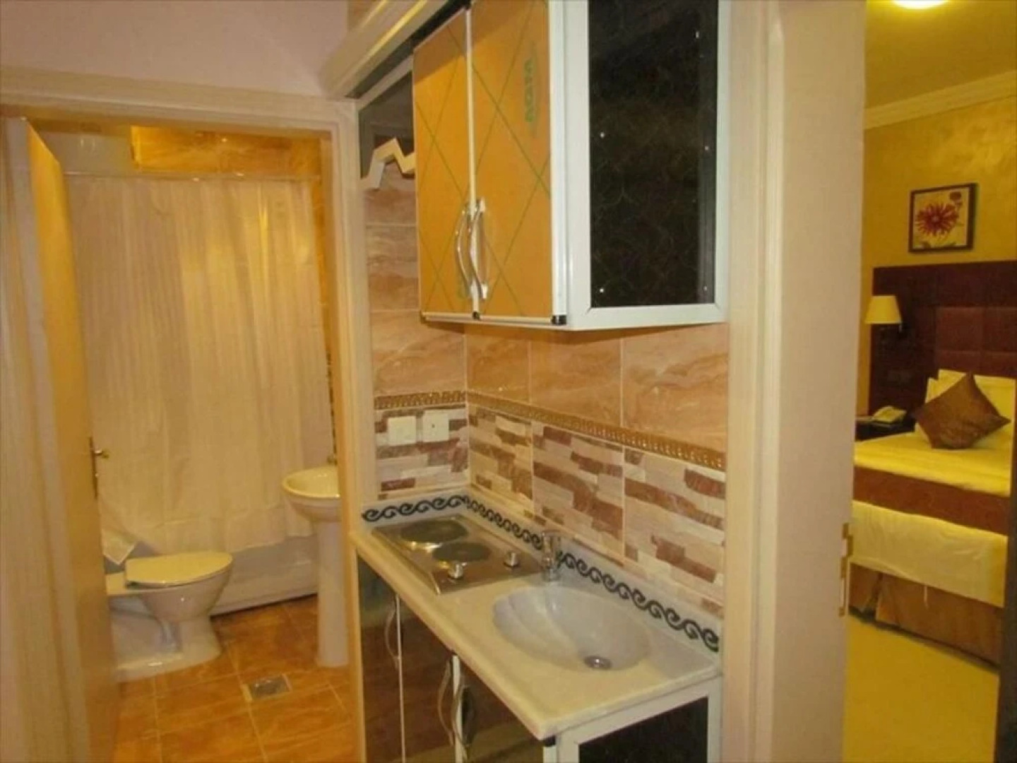 Happy Beach Hotel Apartments - Al Hamra