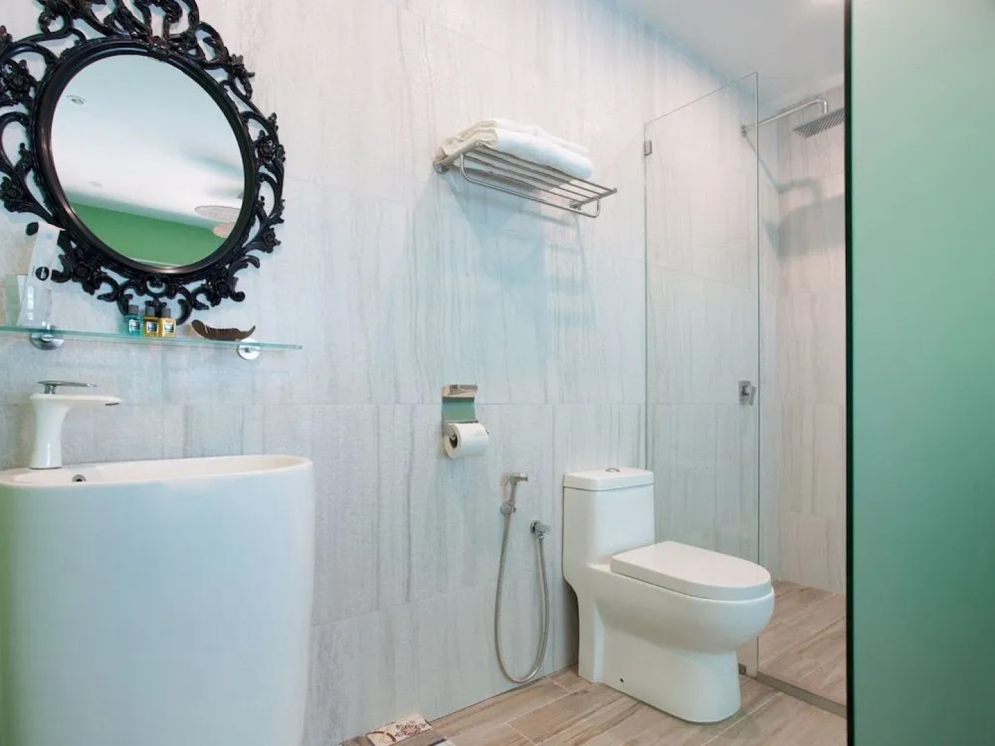 Oyo Capital O 89353 Nostalgia Boutique Hotel And Restaurant