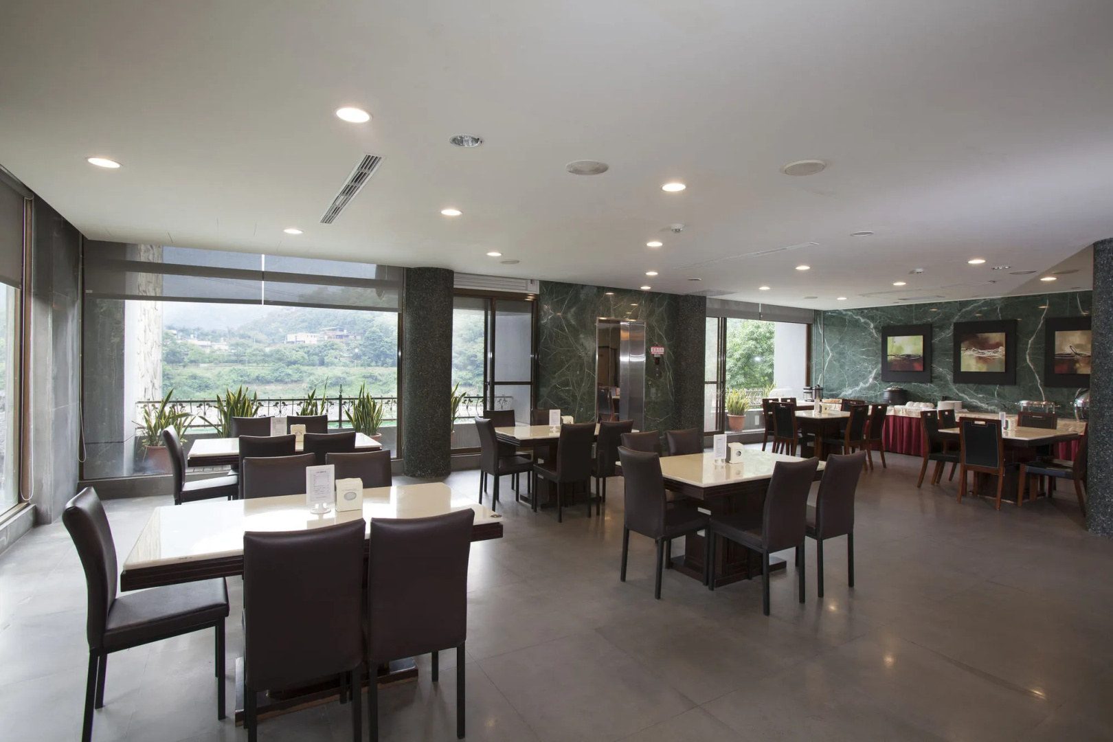 Hwayang Boutique Hot Spring Resort