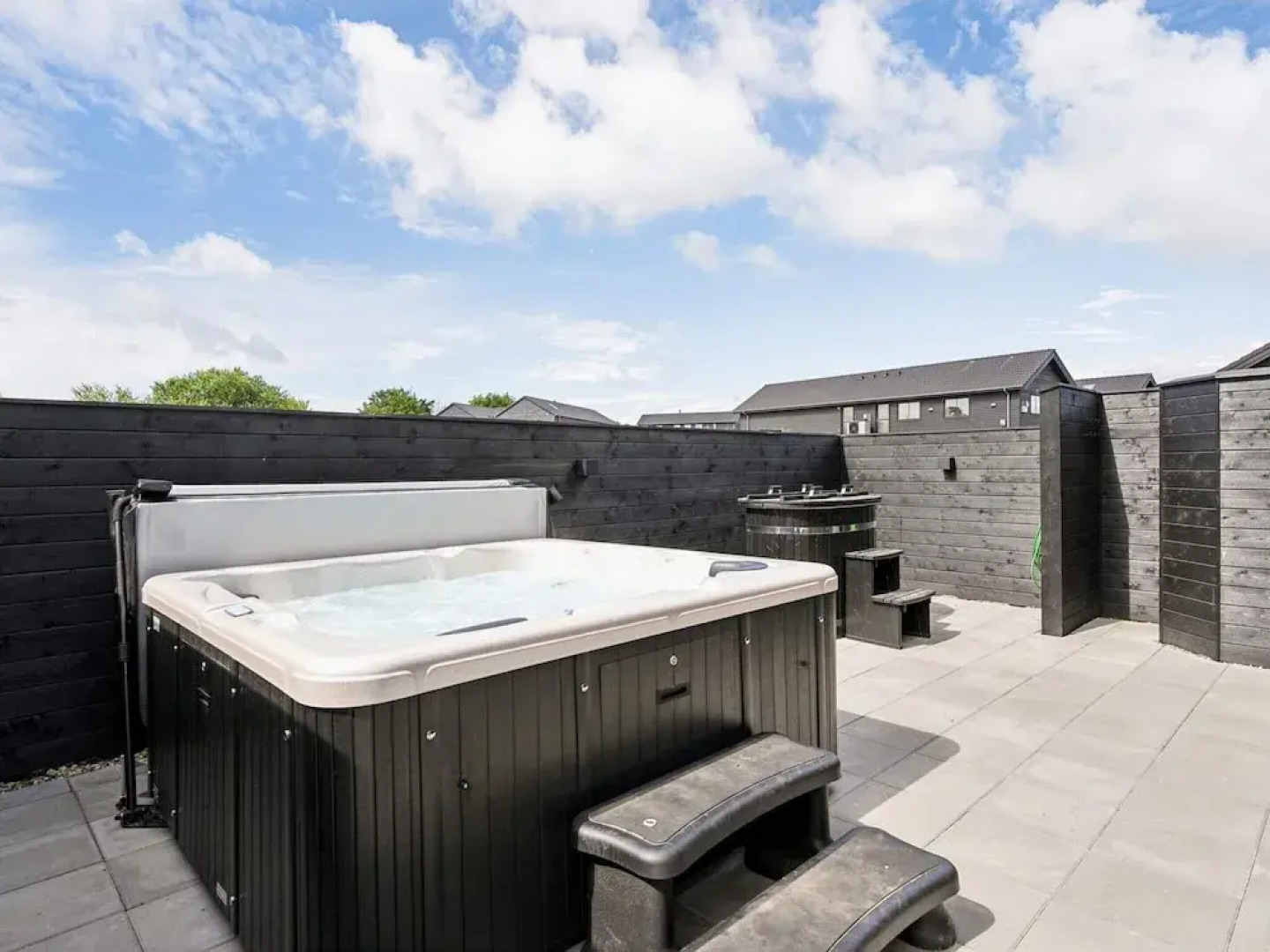 Spacious Retreat Near Beach - By Traum Ferienwohnungen