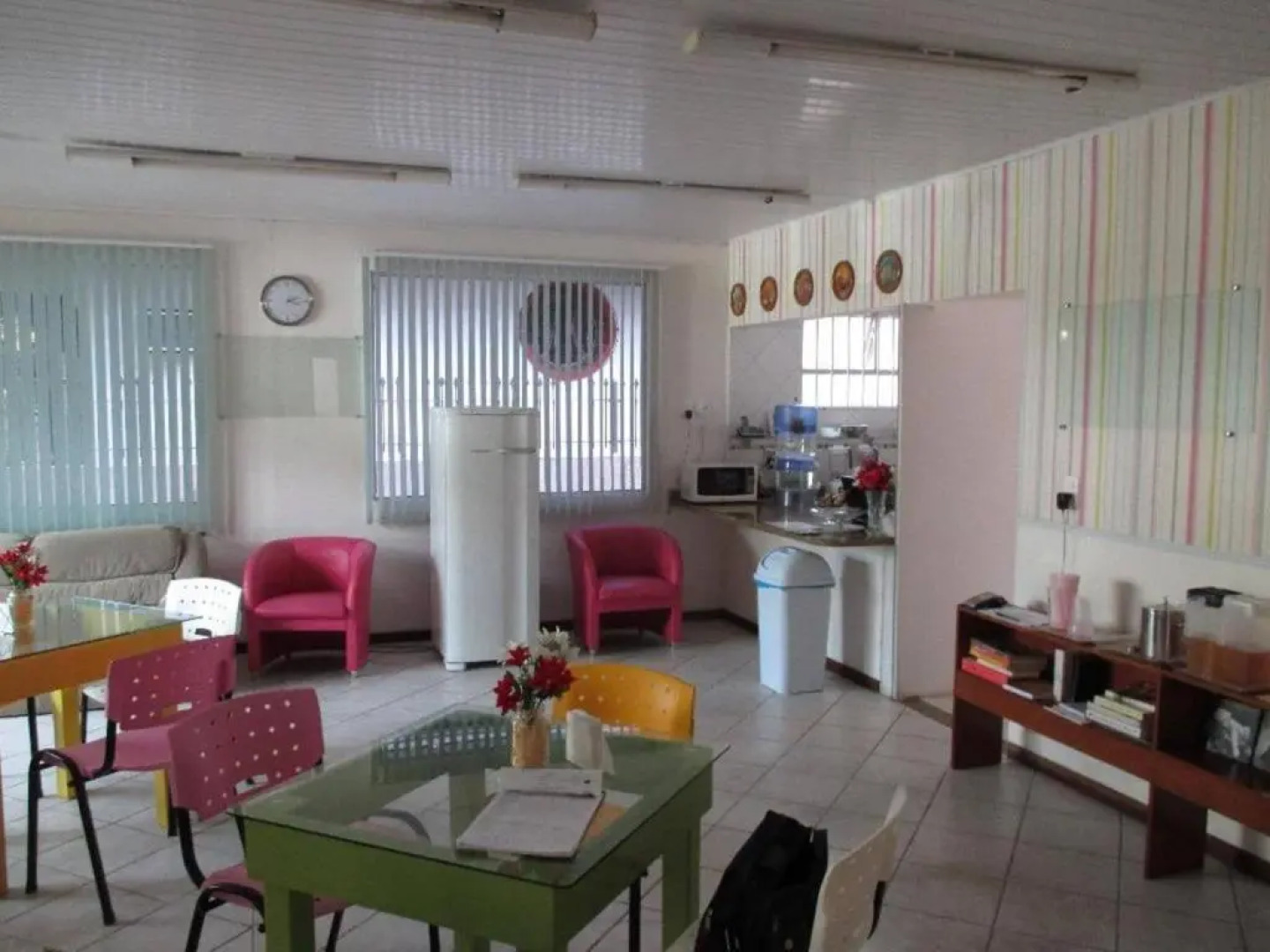 Pousada Casa Verde - quartos individuais - smart tv 32 - e banheiro privativo