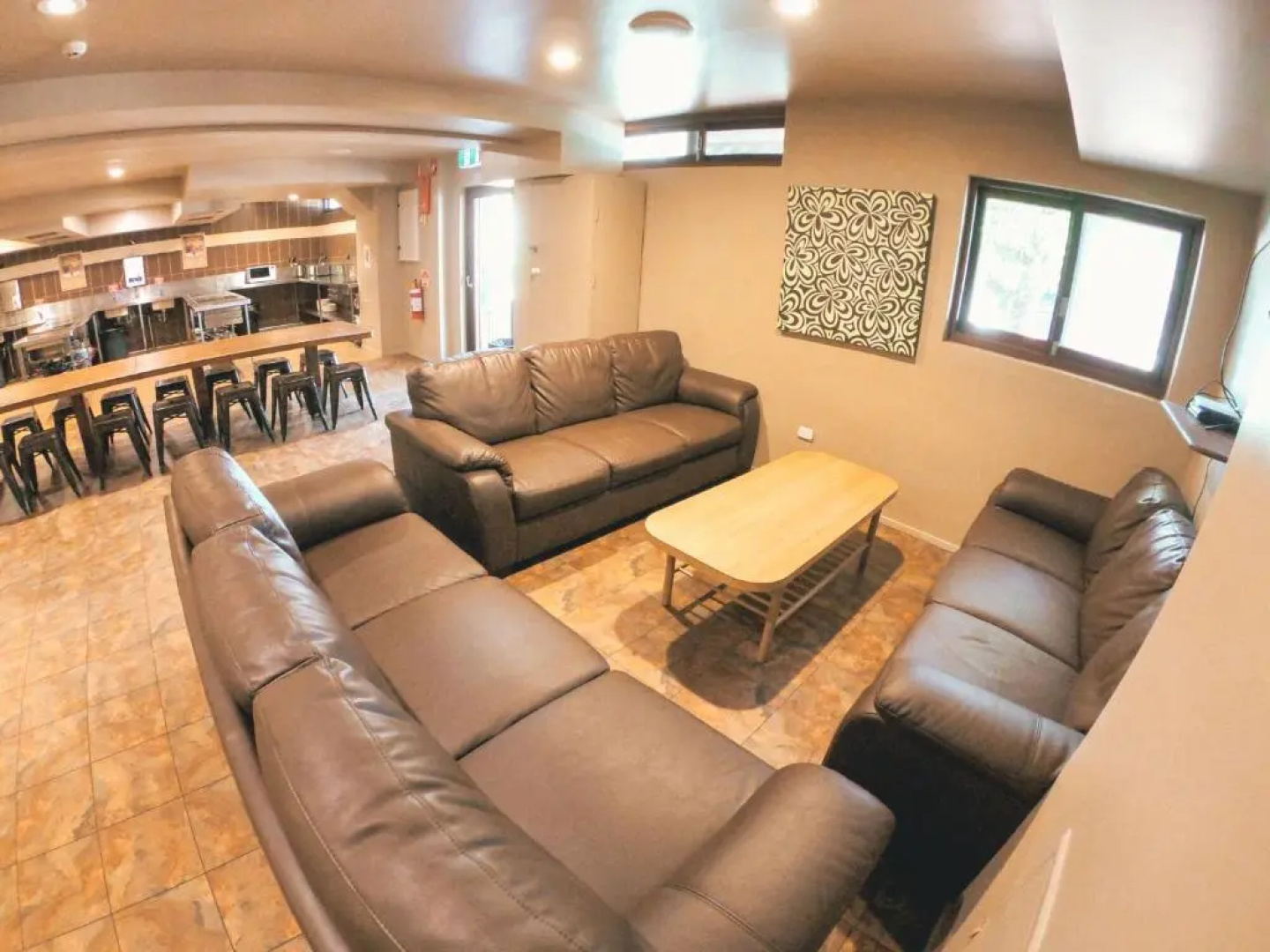 Aquarius Backpackers Resort