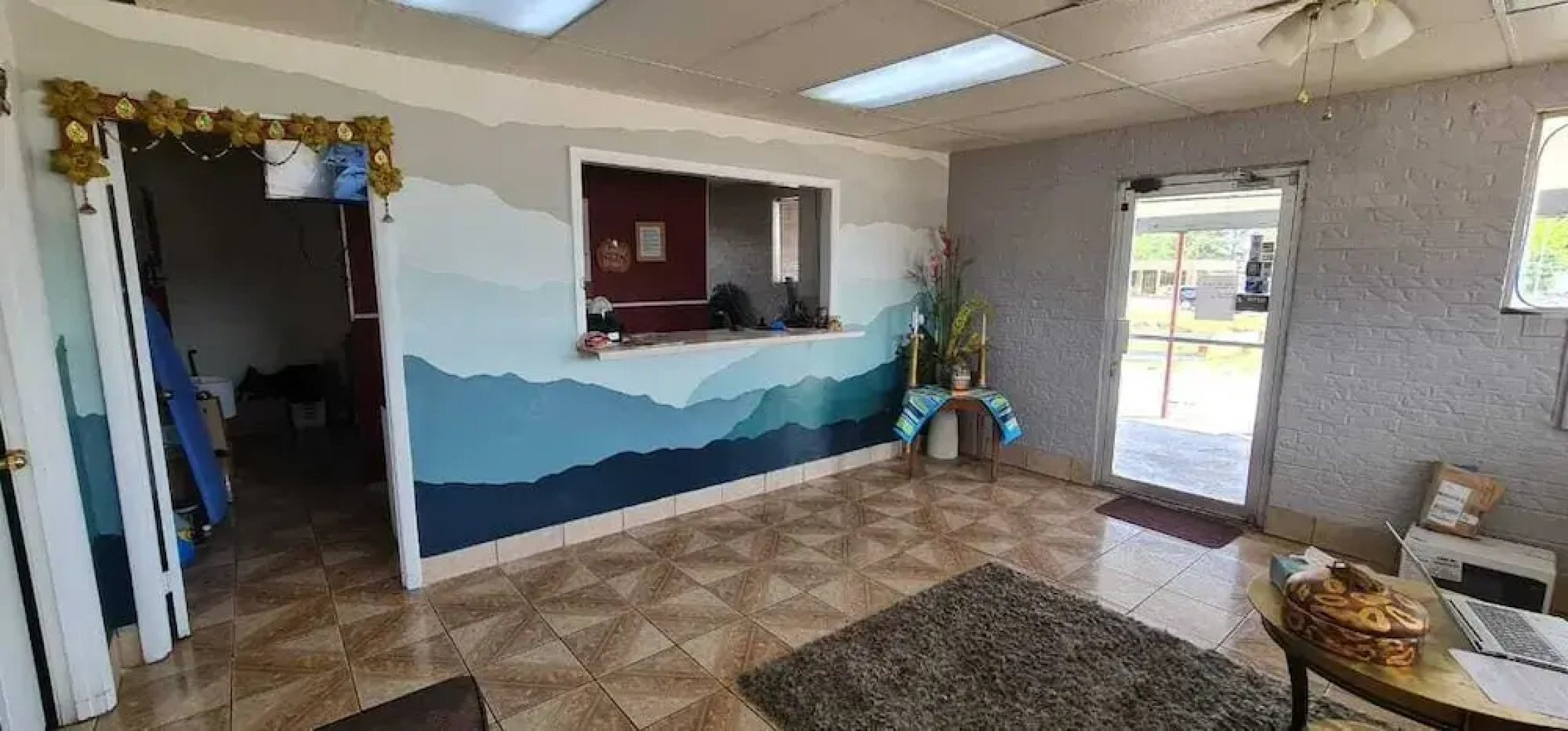 Executive Inn By OYO Queenville Mena