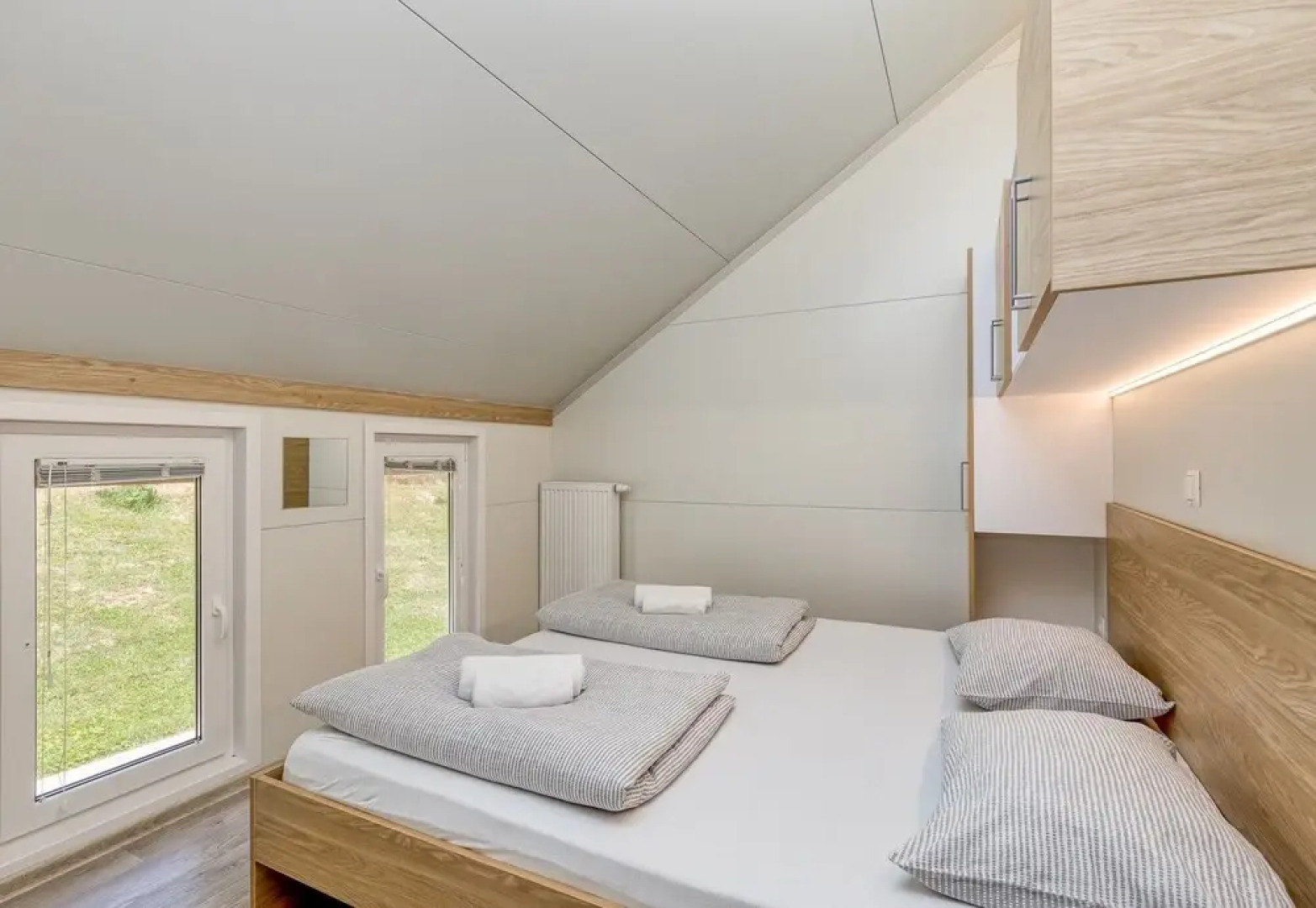 Pool & Whirlpool Villa Art Three