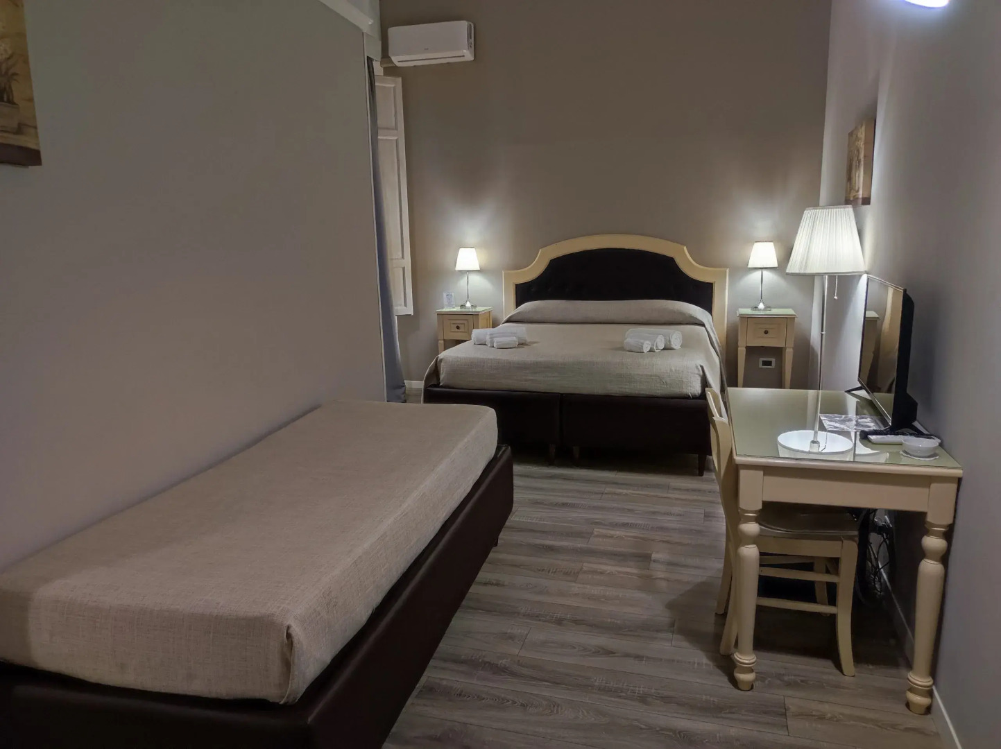 La Collegiata Guest House