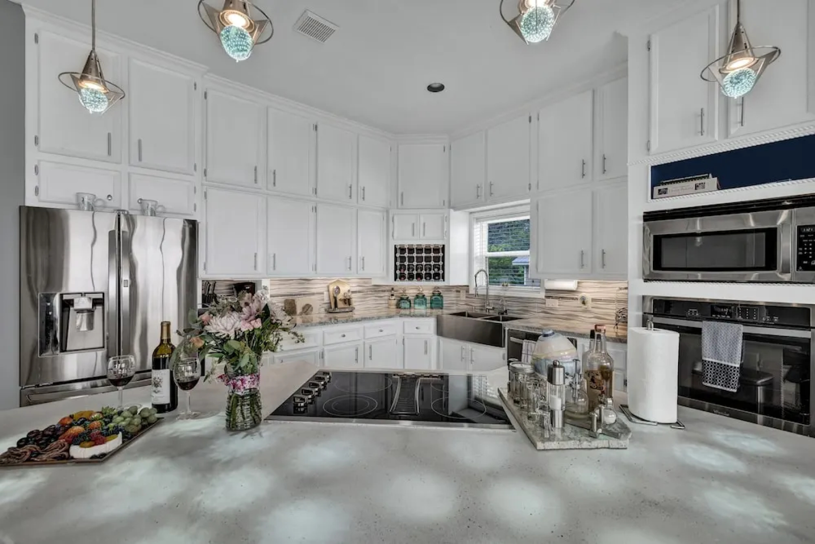 Canyon Lake Luxury Pool Games & Stunning Views