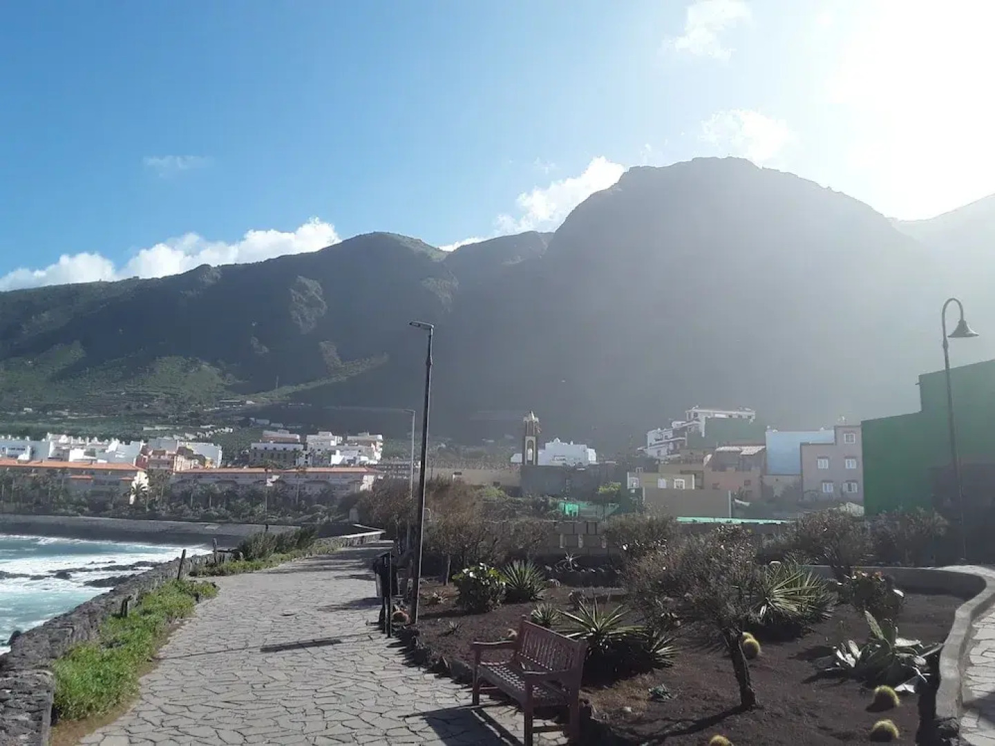 Spacious and Cozy Attic to Rest and Enjoy