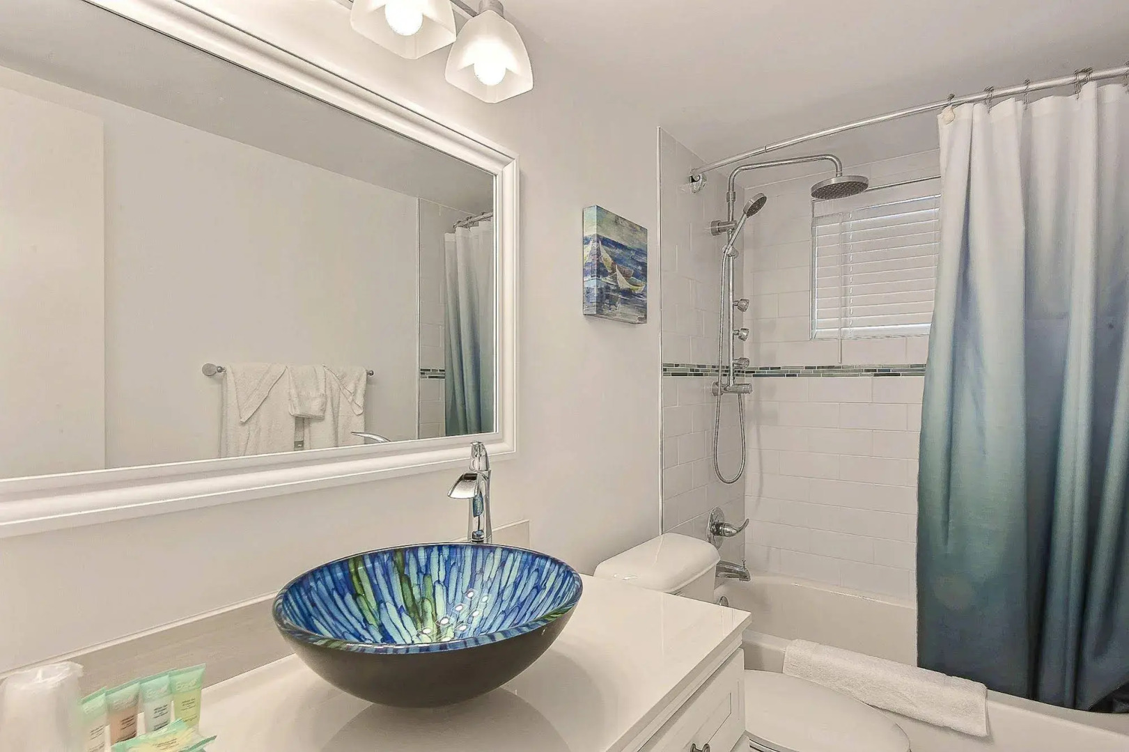 Sea Beach Plaza - Near Jungle Queen Riverboat