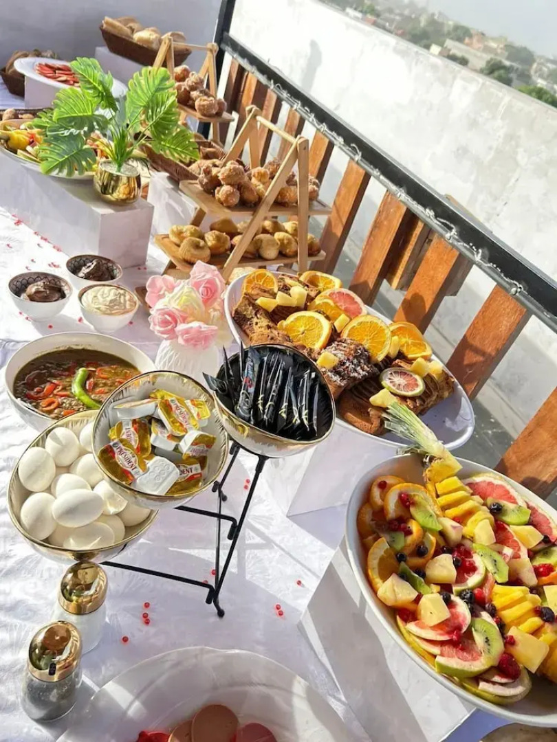 Touraco Suite Hotel Business