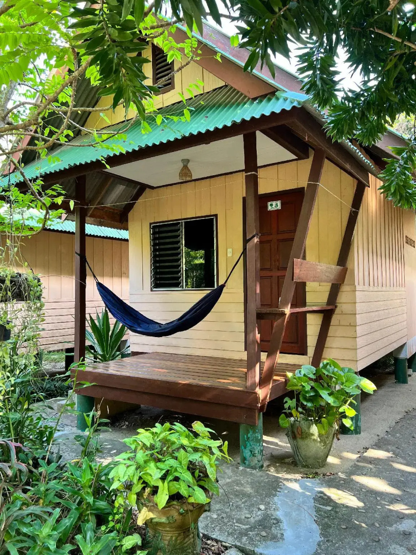 Sandee Bungalows