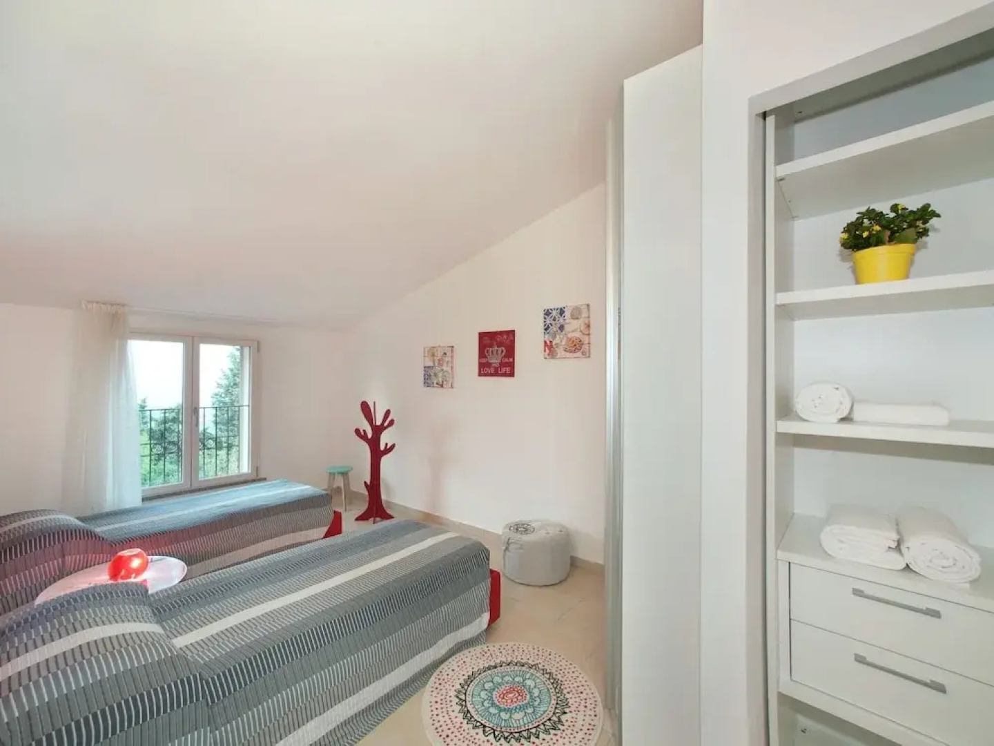 Sunny Stay in Tavullia Hills