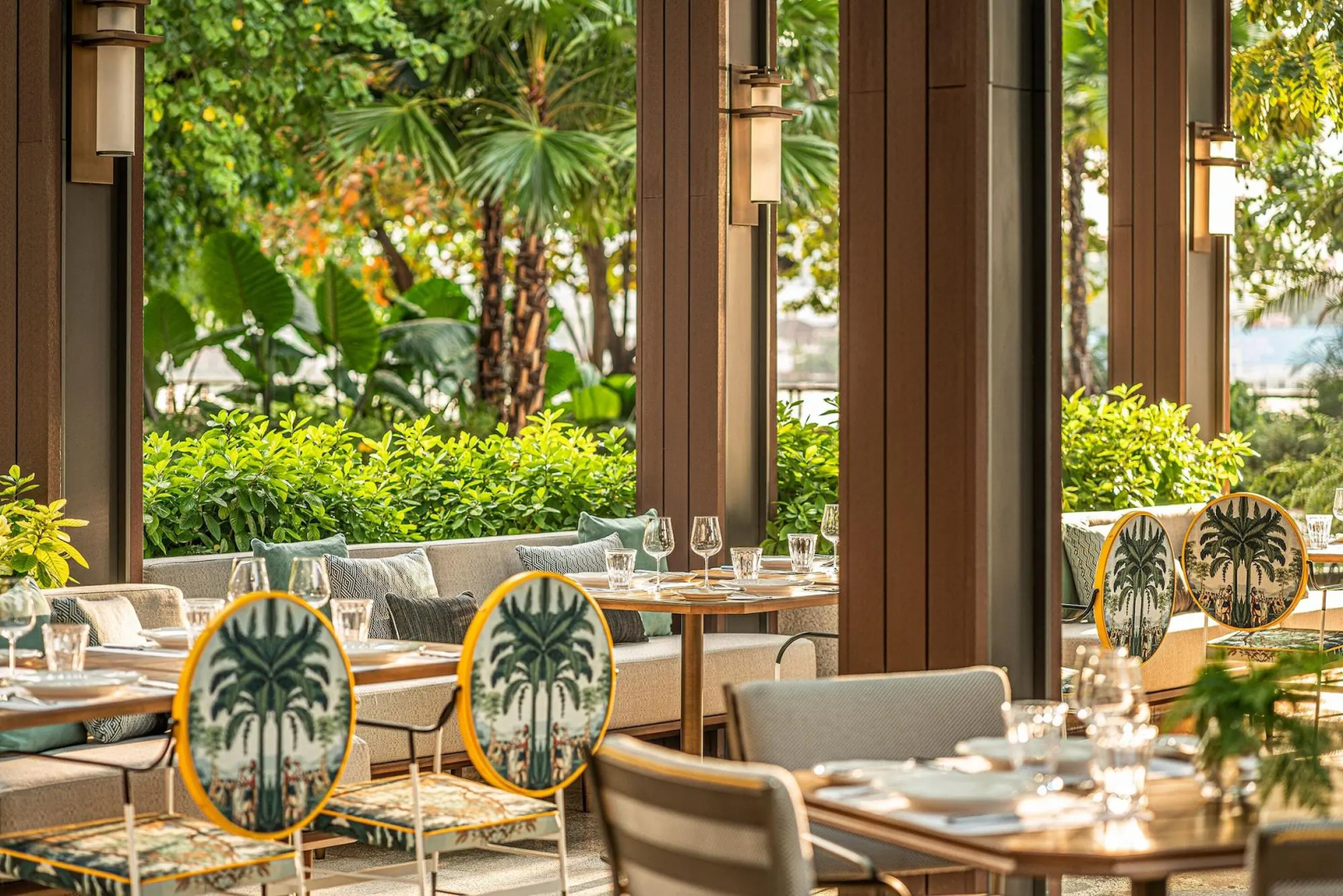 Отель Four Seasons Bangkok at Chao Phraya River