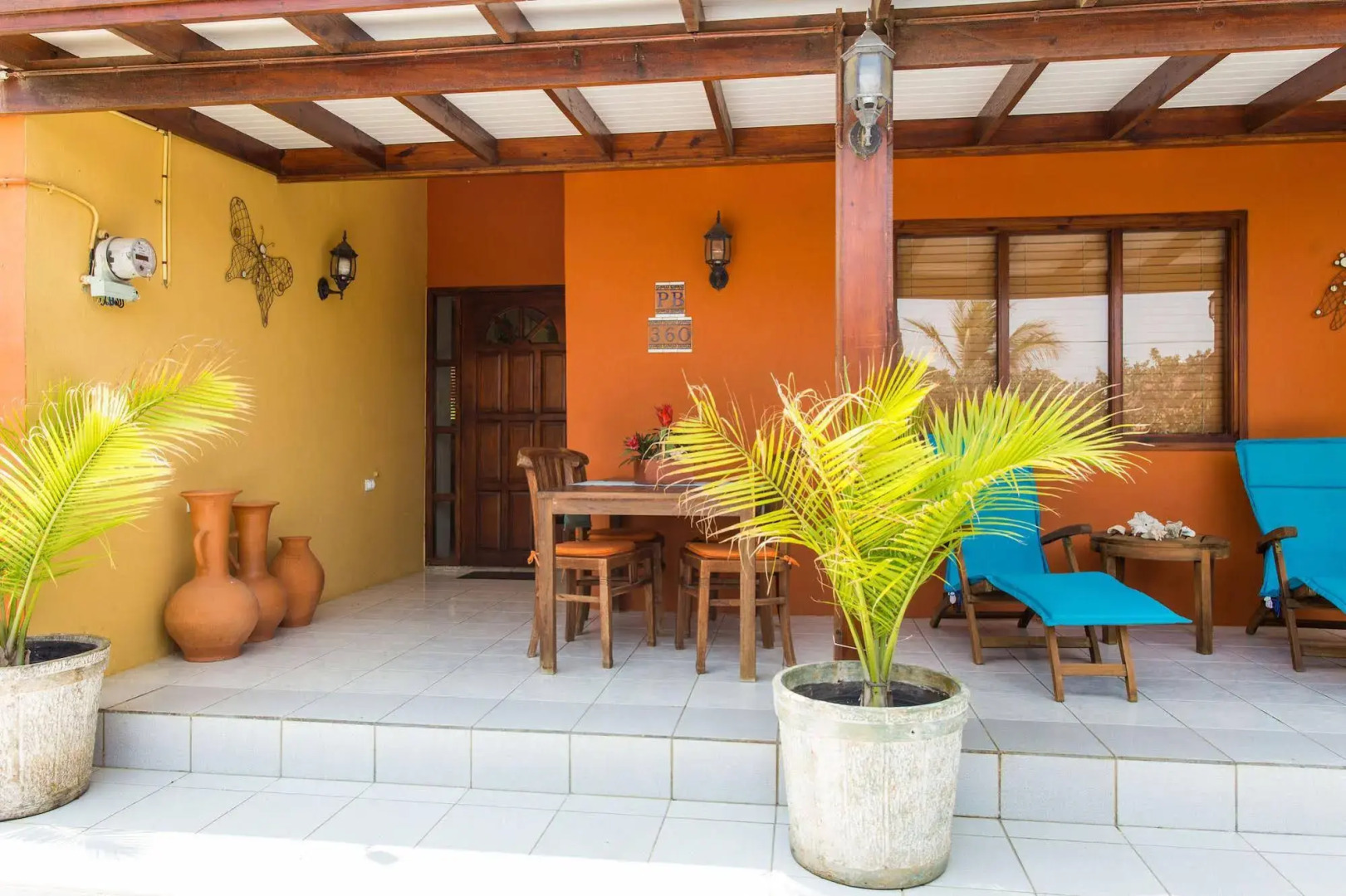 Cariñas Studio Apartments