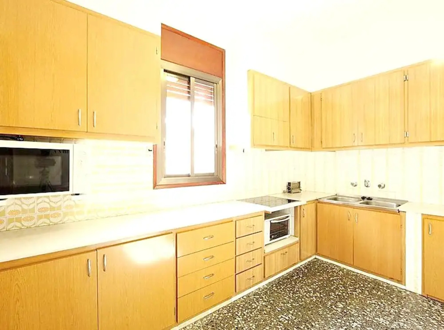 Villa With 6 Bedrooms in Canyelles, With Wonderful Mountain View, Priv