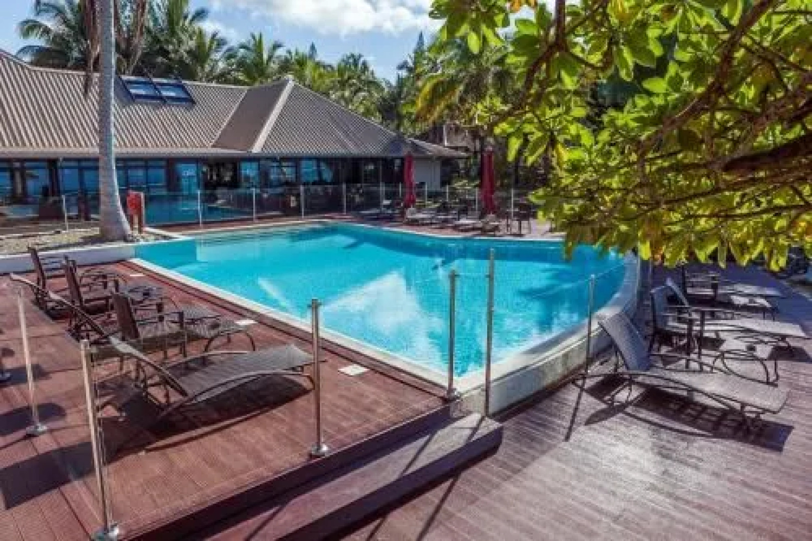 Hotel Nengone Village