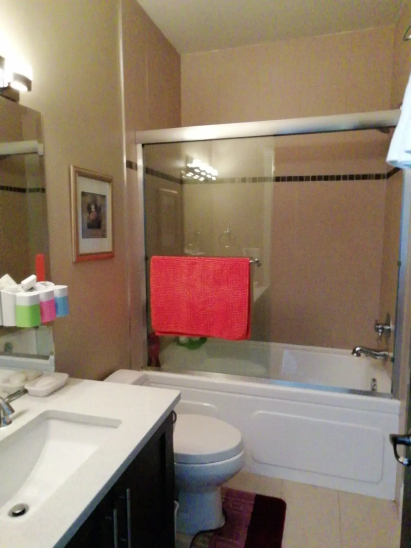 Sunny Island by White Rock B&B