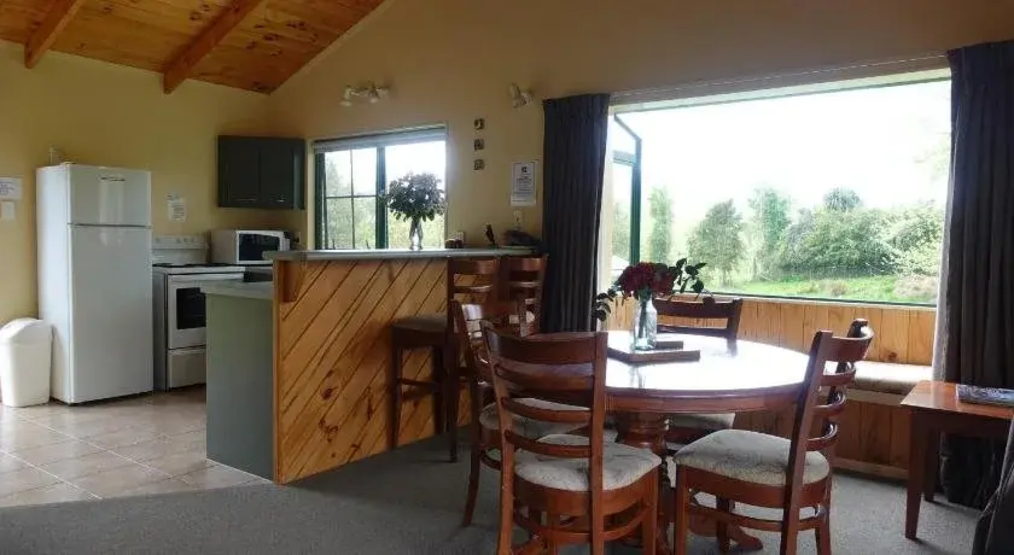 Kiwi Park Motels & Holiday Park