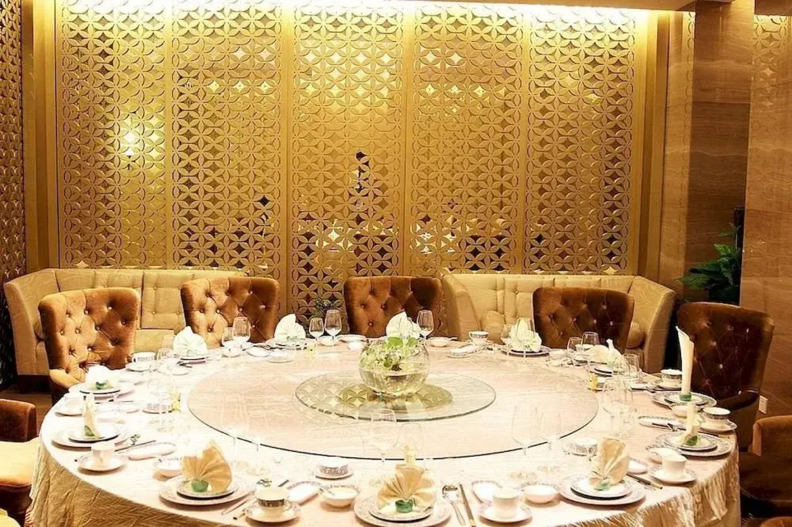 Qinhuangdao International Hotel