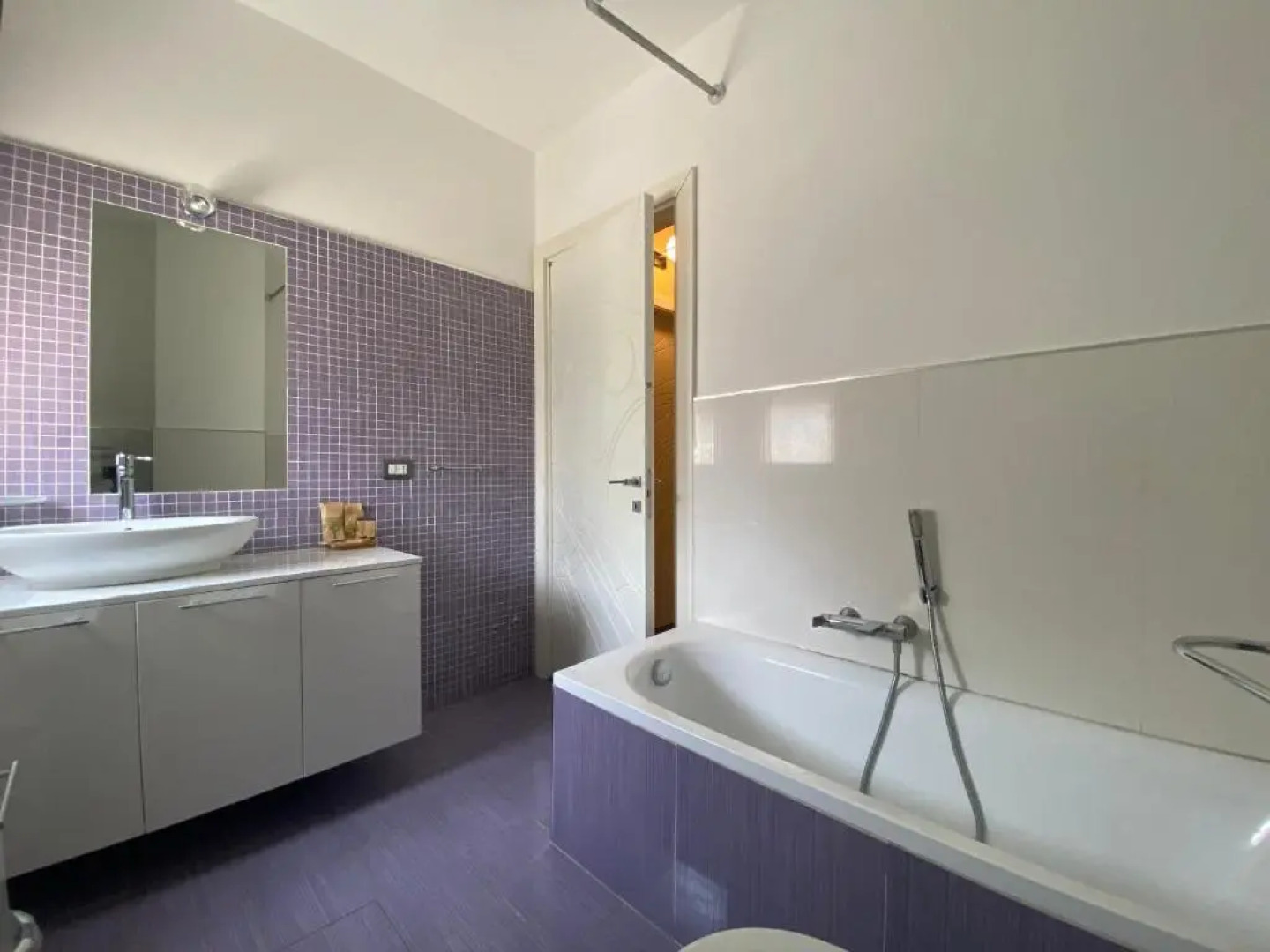 Chicco Apartment Family