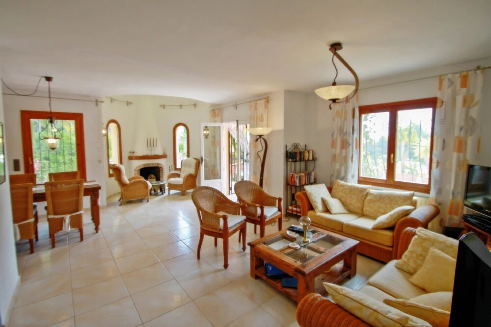 Chrisuli - well furnished villa with panoramic views in Moraira