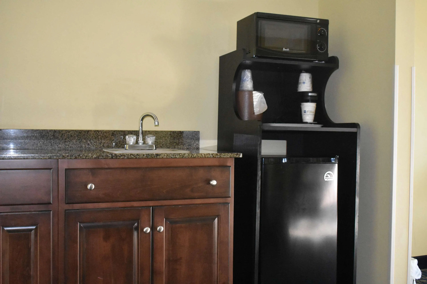 Best Western Plus Brunswick Inn & Suites