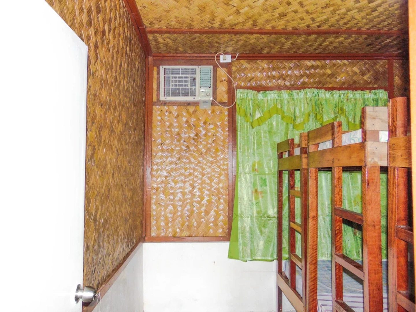 Pangulatan Beach Resort - Dormitory