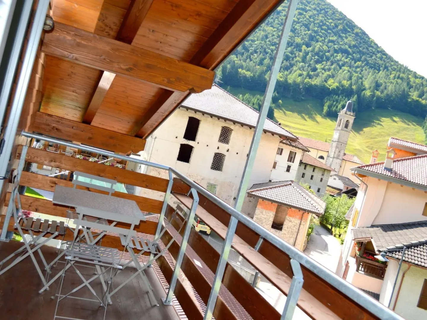 Spacious Holiday Home in Enguiso near Ski Area