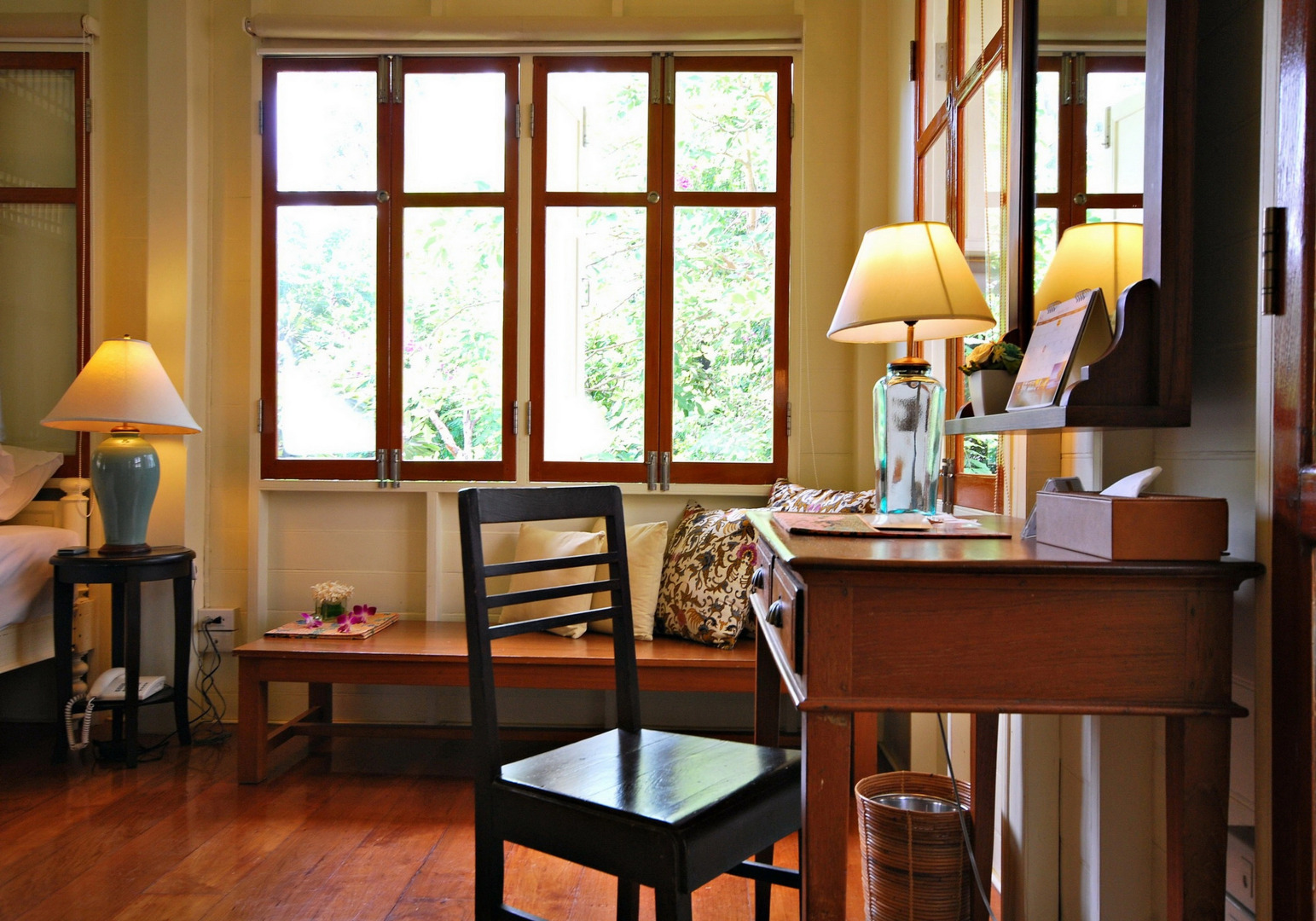 Baan Bayan Beachfront Hotel