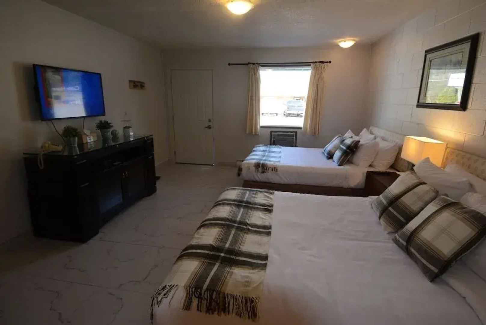 Christina Lake Motel and RV Park