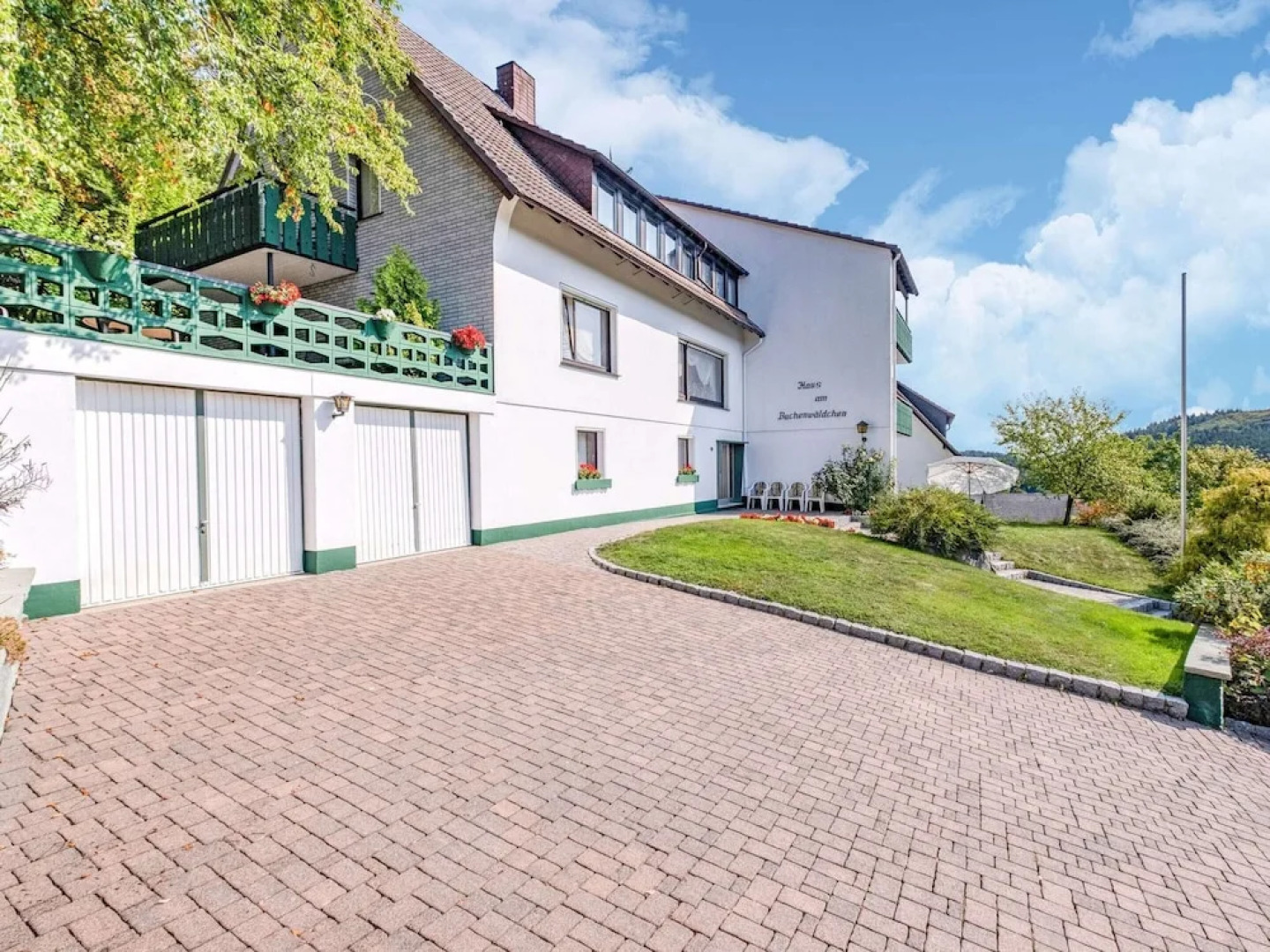 Large Holiday Apartment near Willingen with Private Garden & Terrace