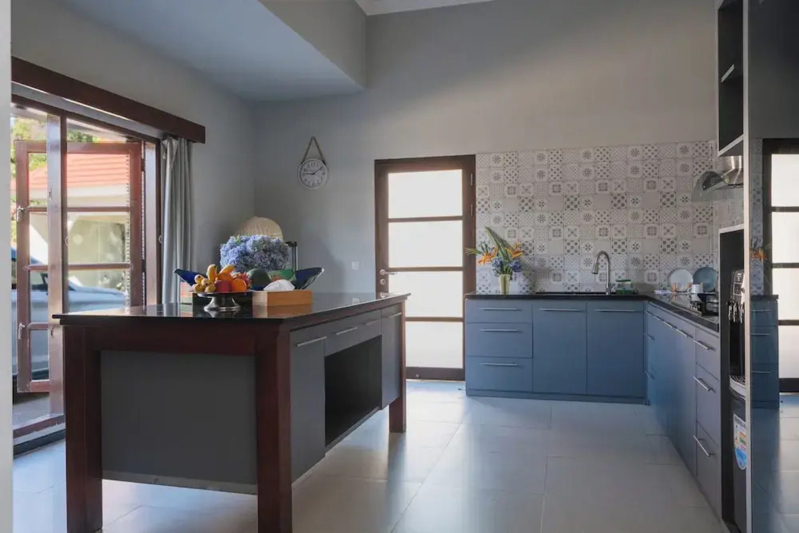 Blue Marlin 6-BR Villa Singaraja Bali