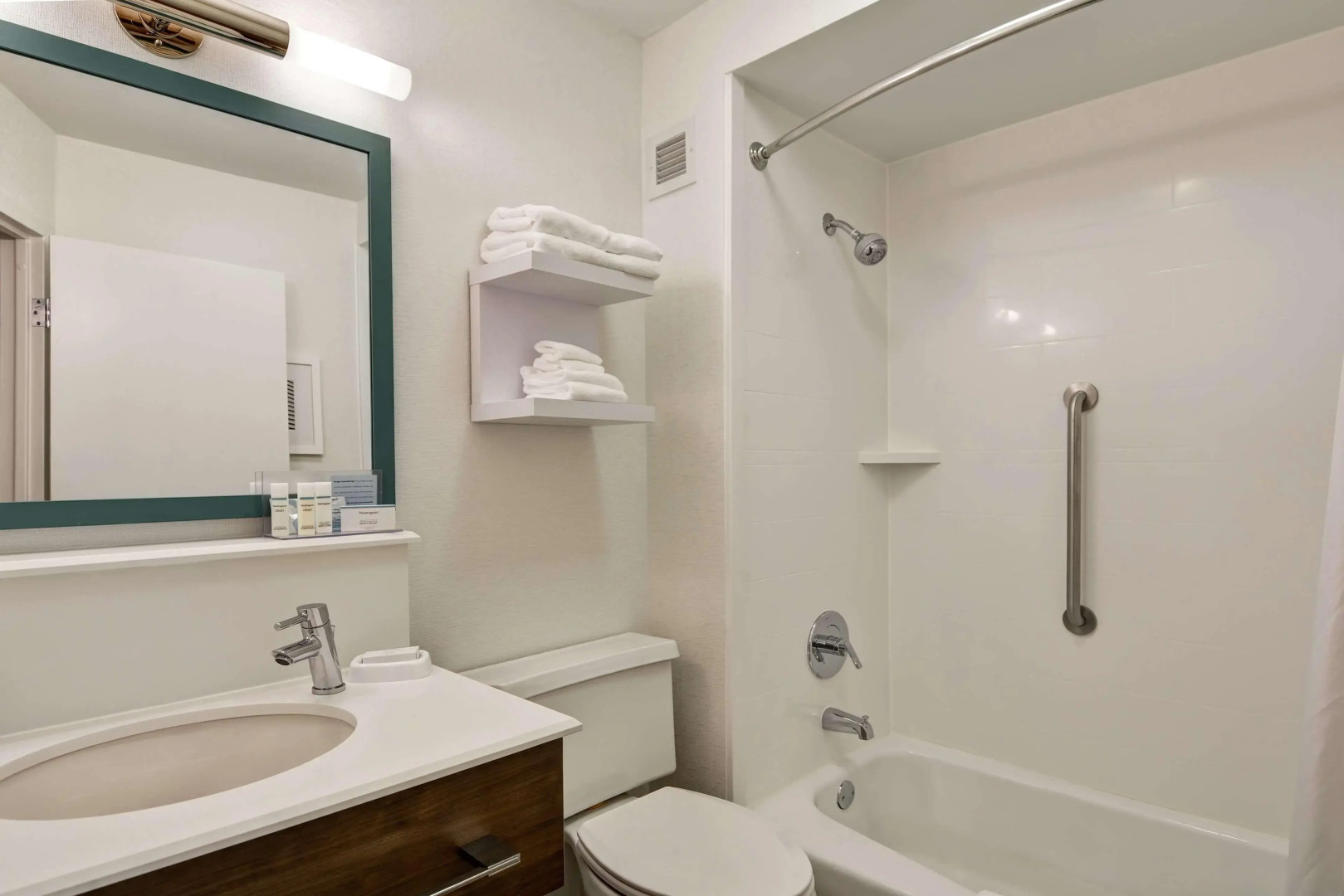 Hampton Inn Columbia-I-26 Airport