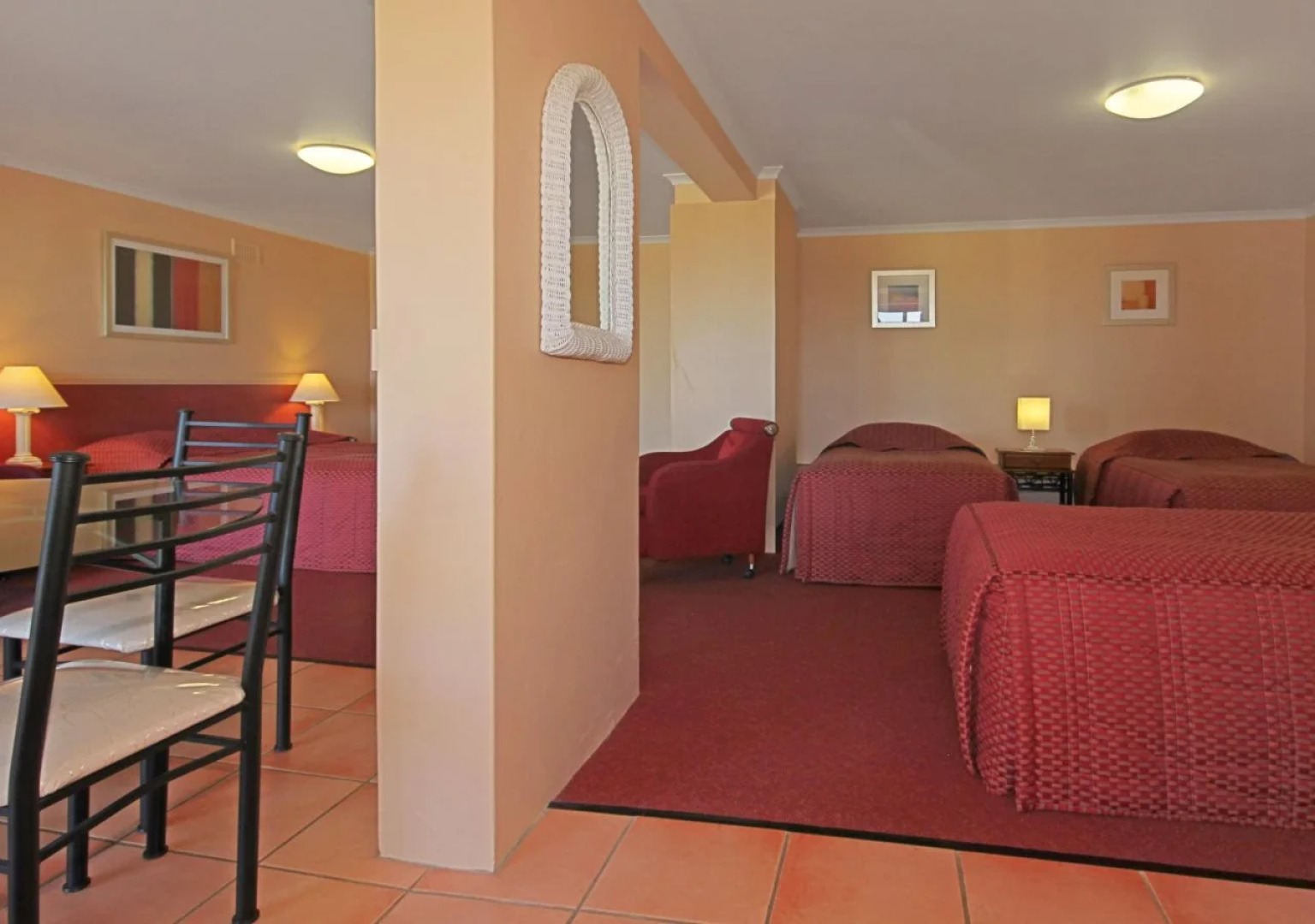 Milton Village Motel