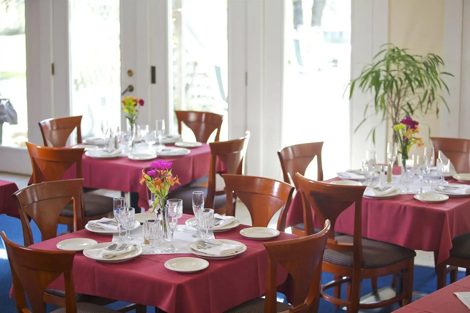 Mountaineer Inn