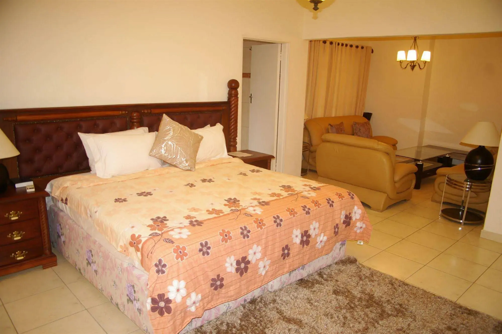 Khanondo Guest House