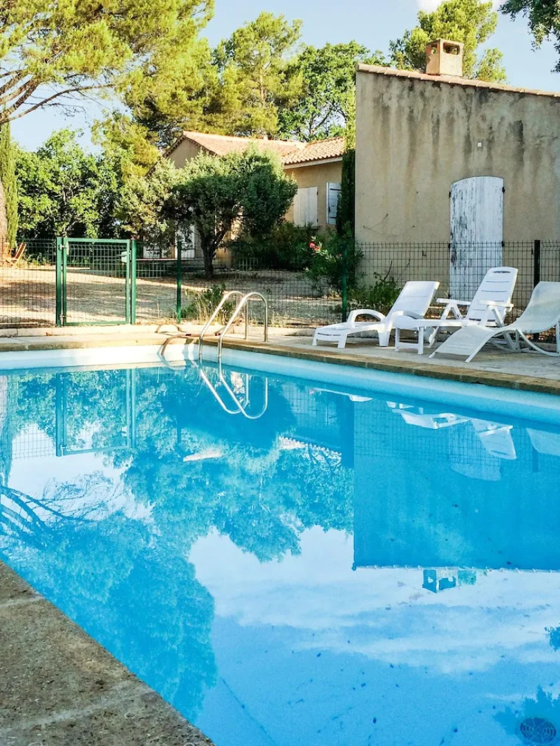 House With 4 Bedrooms in Cucuron, With Private Pool, Furnished Garden